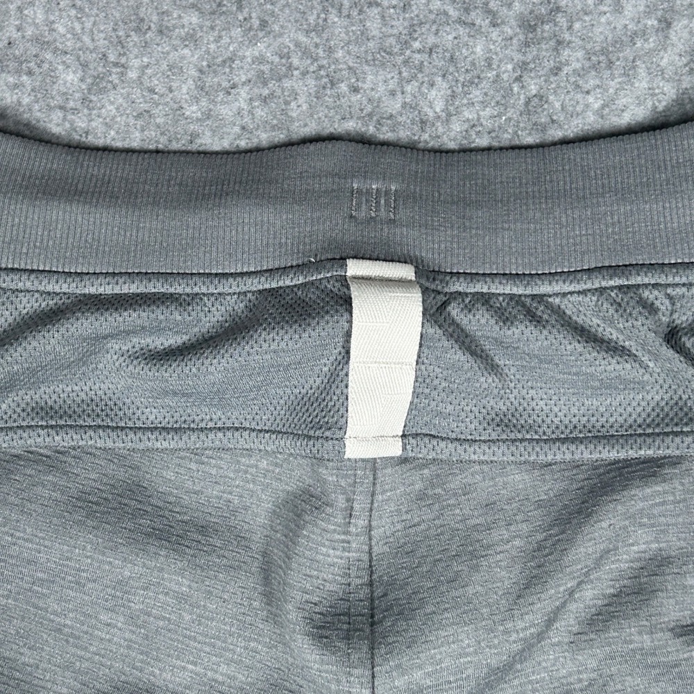 Lululemon Joggers Mens Medium Grey Engineered Warmth Athletic Running Gym - Picture 15 of 16